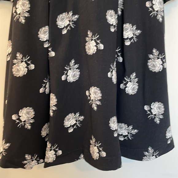 Gap Girls Black and White Floral Dress M Medium Holiday - Picture 3 of 5